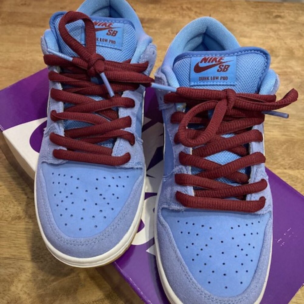 Nike Low Dunk Premium SB 'Philadelphia Phillies' Size Mens 7.5